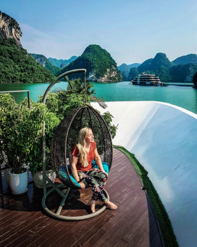 Halong bay was a treat 🌴